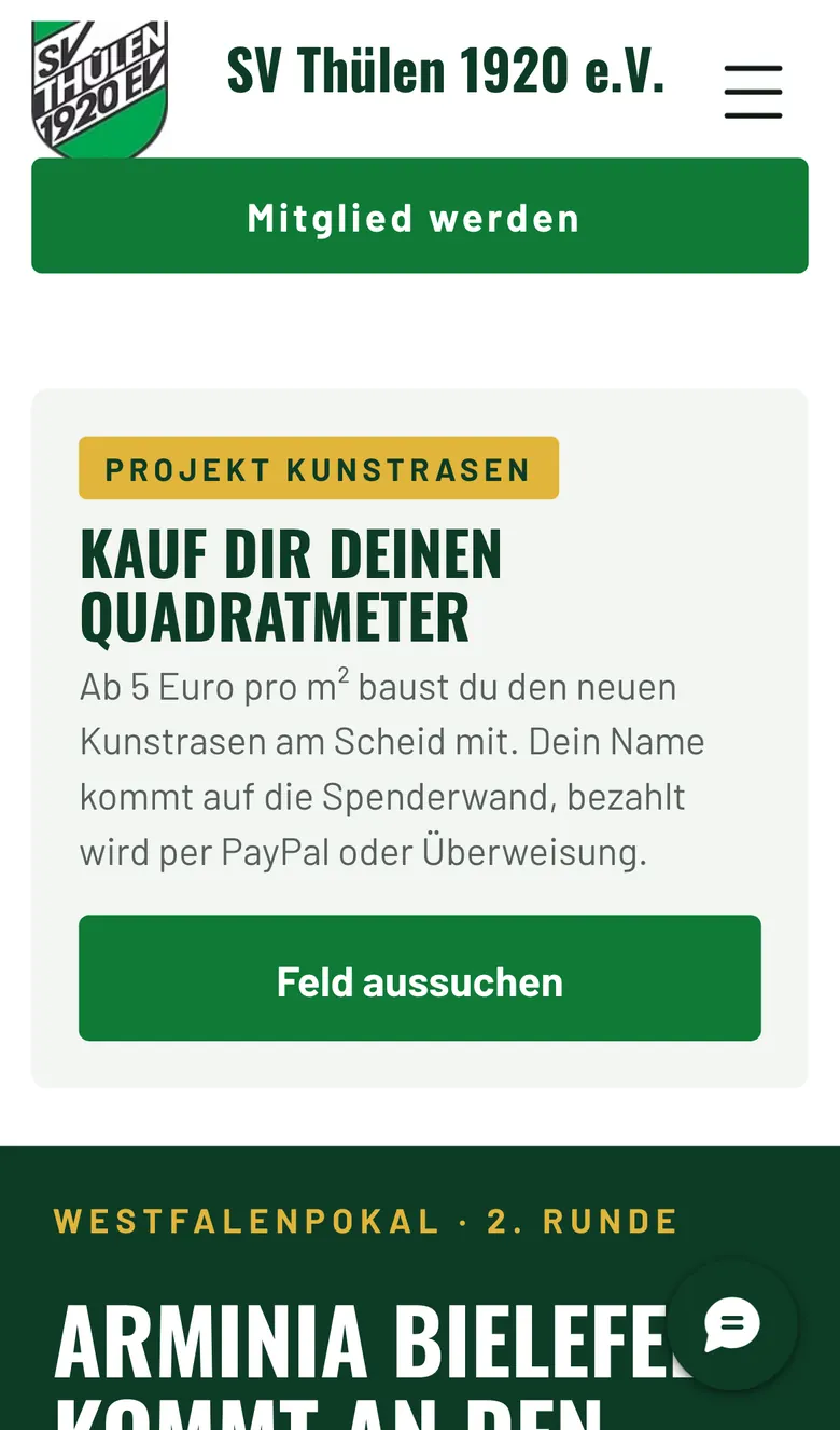 Startseite am Handy mit Mitglied-werden-Knopf und Projekt Kunstrasen
